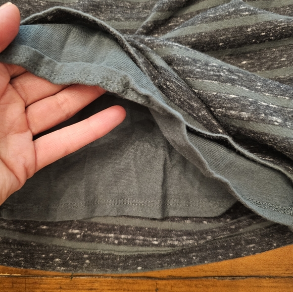 A Pea in the Pod Maternity dress size Medium - Picture 3 of 3